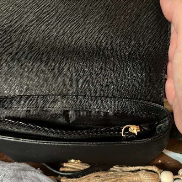 Calvin Klein small shoulder bag/wallet  with adjustable strap, black NWOT - Picture 4 of 7